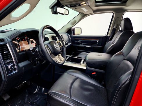 Used 2015 RAM 1500 Laramie w/ Convenience Group image 11