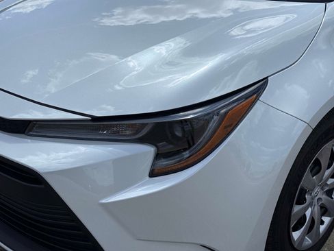 Used 2026 Toyota Corolla LE FWD image 9