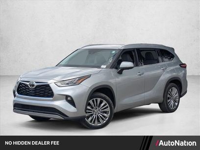 Used 2023 Toyota Highlander Platinum