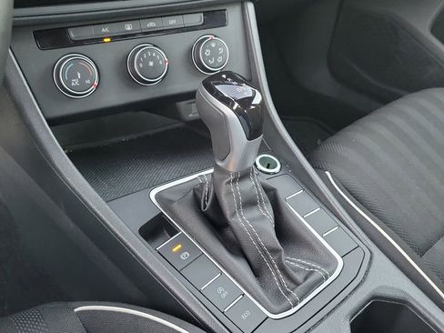 Used 2023 Volkswagen Jetta Sport image 22