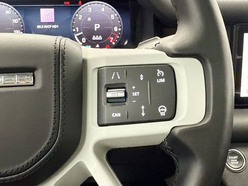 Used 2024 Land Rover Defender 110 X-Dynamic SE AWD/4WD image 12