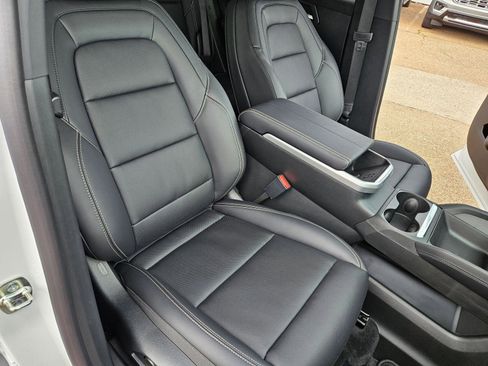 New 2026 GMC Terrain Elevation w/ Elevation Premium Package AWD/4WD image 29