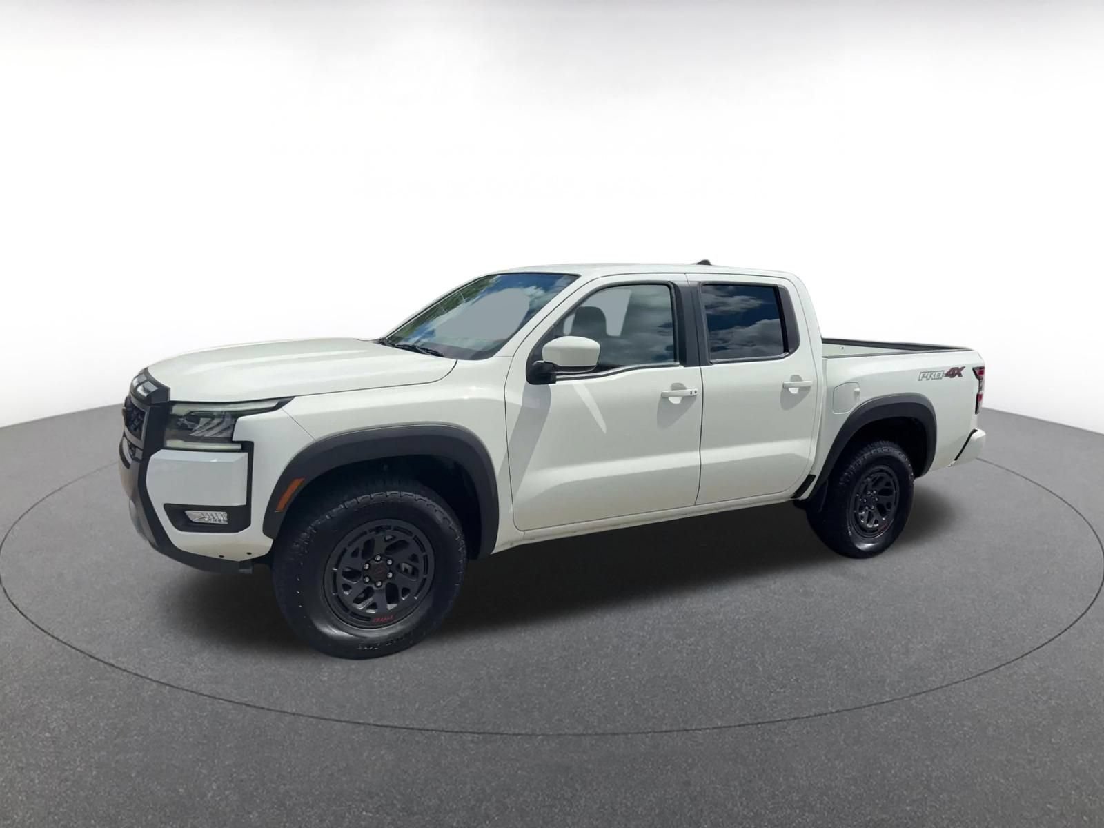 Used 2026 Nissan Frontier PRO-4X AWD/4WD image 6