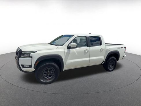 Used 2026 Nissan Frontier PRO-4X AWD/4WD image 6