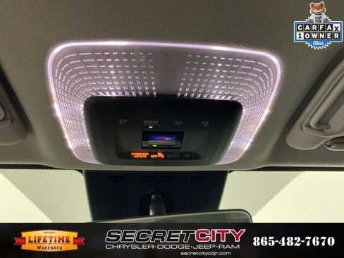 Used 2025 Toyota Prius LE FWD image 20