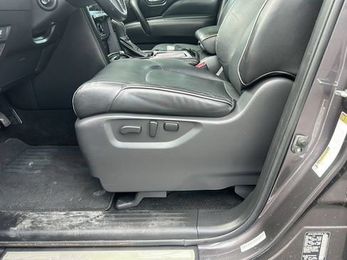 Used 2022 INFINITI QX80 Luxe AWD/4WD image 10