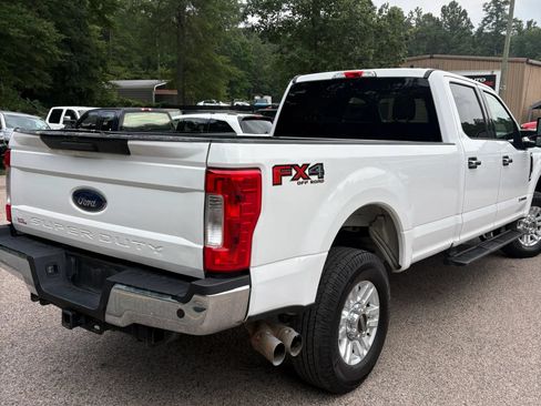 Used 2018 Ford F250 XLT w/ XLT Value Package AWD/4WD image 6
