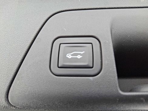 Used 2023 Buick Envision Avenir image 30