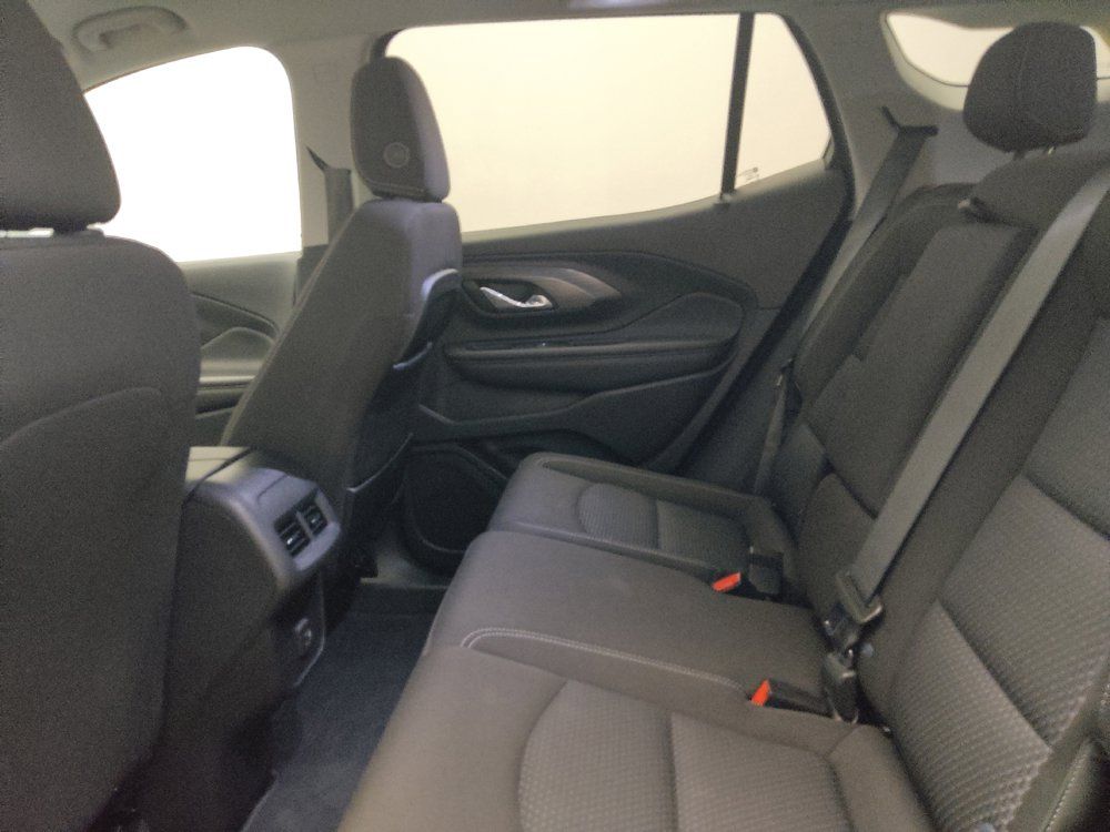 Used 2023 GMC Terrain SLE FWD image 18