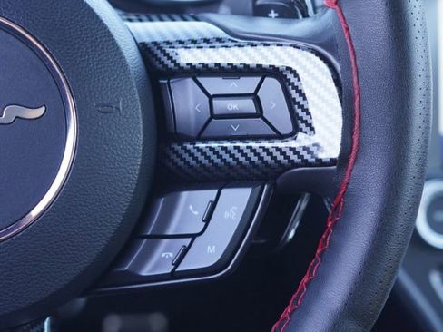 Used 2022 Ford Mustang Premium image 19