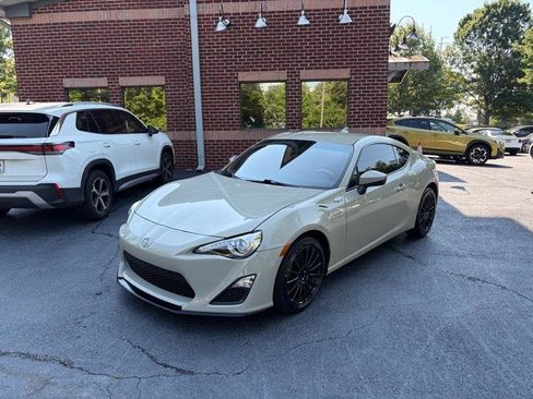 Used 2016 Scion FR-S RWD image 3
