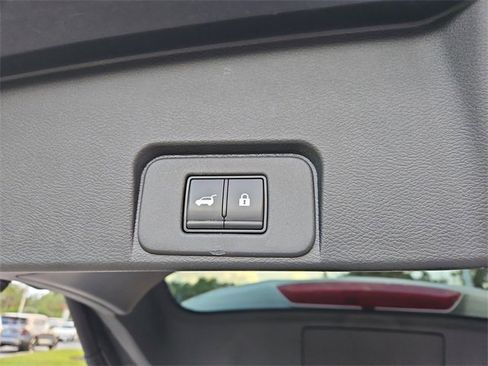 Used 2021 Nissan Rogue SL image 8