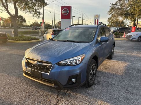 Used 2018 Subaru Crosstrek 2.0i Premium image 3