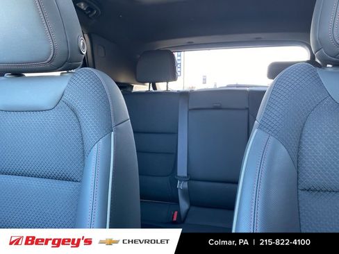 Used 2023 Chevrolet TrailBlazer RS w/ Sun and Liftgate Package image 34