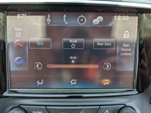 Used 2017 Buick Envision Essence image 29