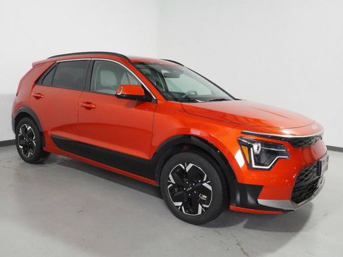 Used 2023 Kia Niro Wind image 2