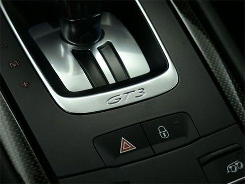 Used 2018 Porsche 911 GT3 image 20