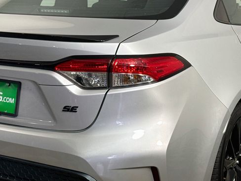 Used 2022 Toyota Corolla SE FWD image 34