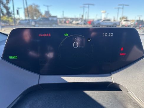 Used 2024 Toyota Prius XLE image 18