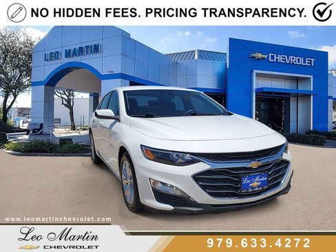 Used 2024 Chevrolet Malibu LT FWD image 2