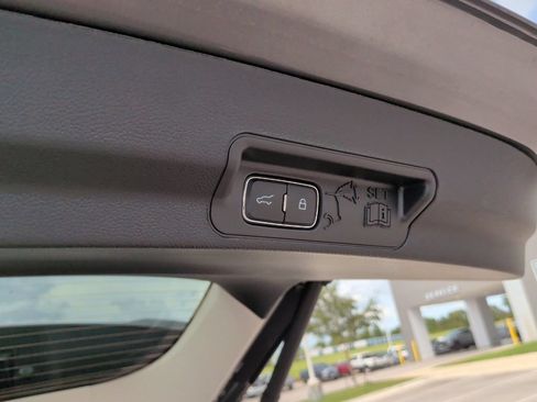 New 2026 Ford Explorer Active w/ Active Comfort Package RWD image 43