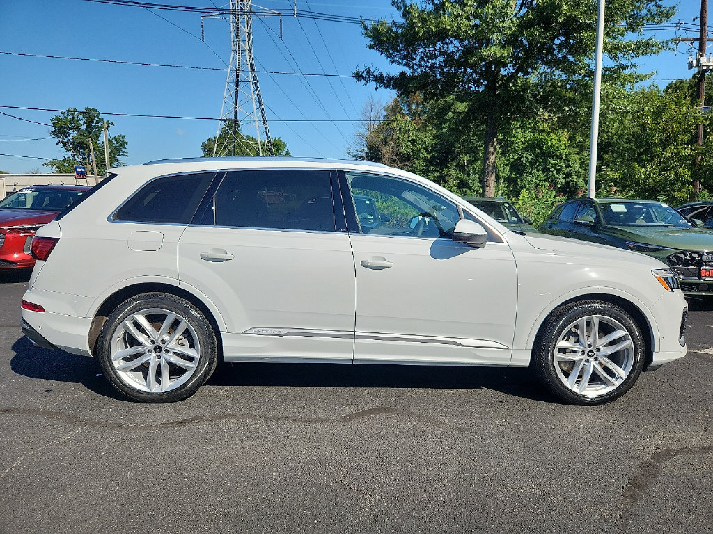 Certified 2025 Audi Q7 Premium Plus w/ Premium Plus Package AWD/4WD image 13