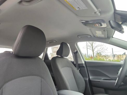 New 2026 Hyundai Kona SE image 11
