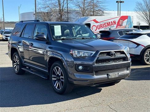 Used 2018 Toyota 4Runner Limited image 1