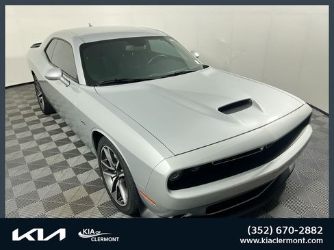 Used 2023 Dodge Challenger R/T RWD image 1