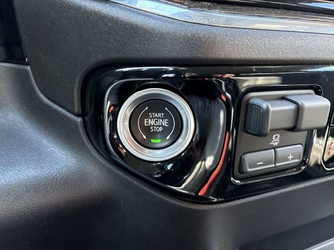 Used 2024 Chevrolet Silverado 1500 RST image 19