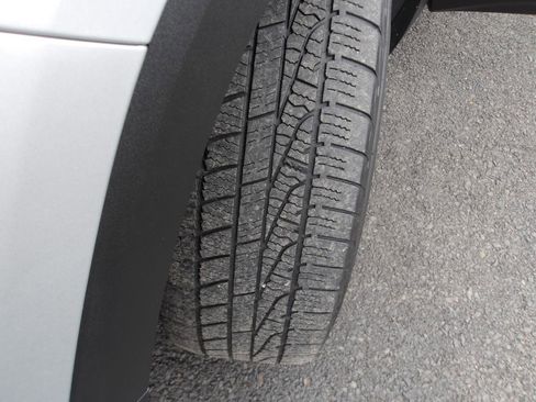 Used 2018 GMC Terrain SLE w/ Driver Convenience Package image 17