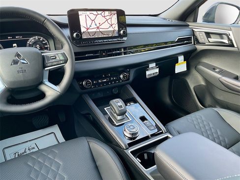 New 2025 Mitsubishi Outlander SEL Black Edition image 23