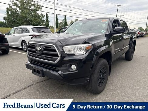 Used 2019 Toyota Tacoma SR5 AWD/4WD image 15
