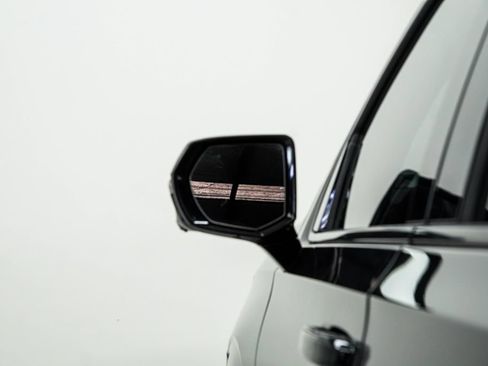 Used 2022 Cadillac Escalade Sport AWD/4WD image 14