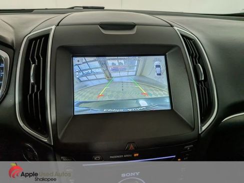 Used 2016 Ford Edge Titanium w/ Equipment Group 302A AWD/4WD image 22