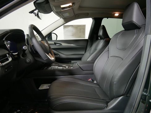 New 2026 INFINITI QX60 Luxe image 11