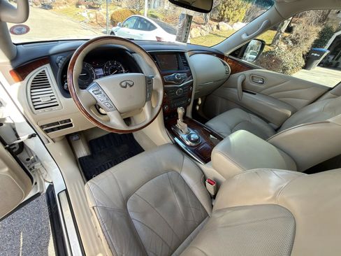 Used 2016 INFINITI QX80 4WD w/ Deluxe Technology Package image 36