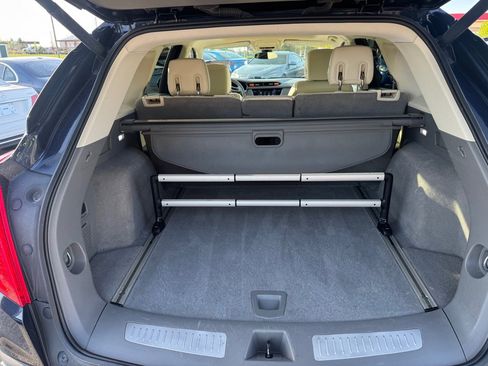 Used 2017 Cadillac XT5 Luxury w/ Driver Awareness Package FWD image 20