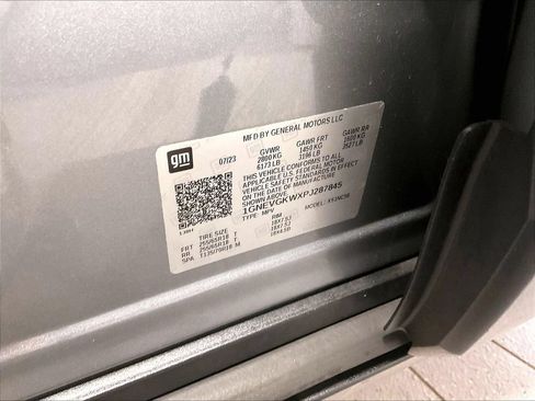 Used 2023 Chevrolet Traverse LT AWD/4WD image 36
