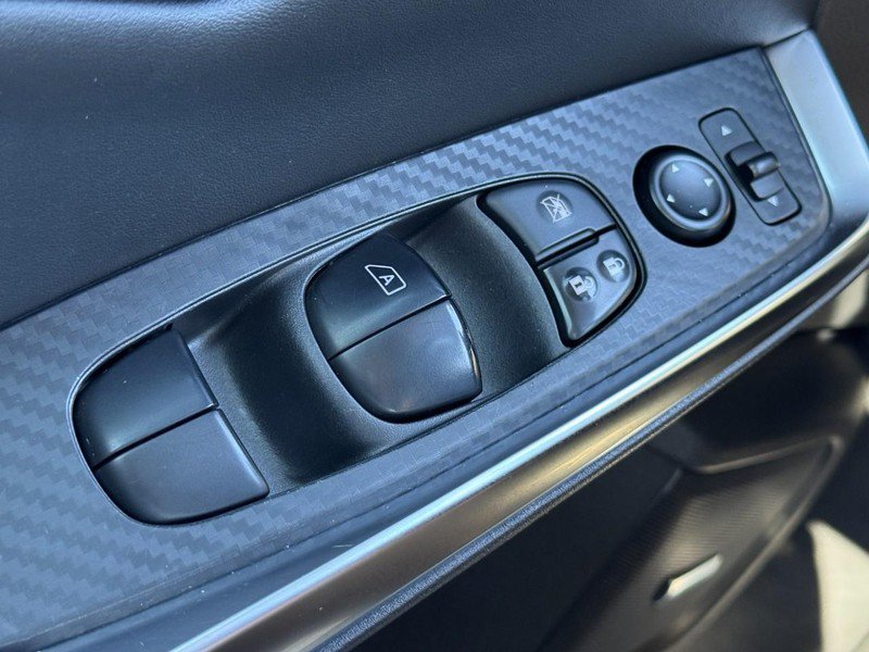 Used 2024 Nissan Sentra SR w/ SR Premium Package FWD image 23