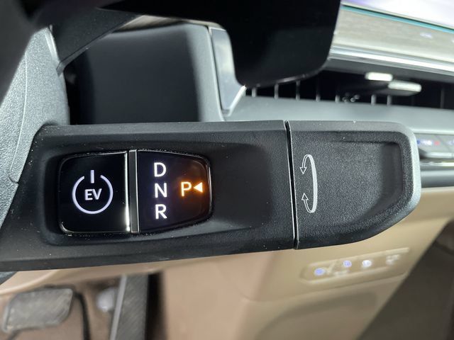 Used 2024 Kia EV9 Land AWD/4WD image 33