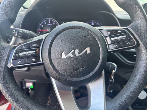 Used 2023 Kia Forte LXS w/ LXS Technology Package image 24