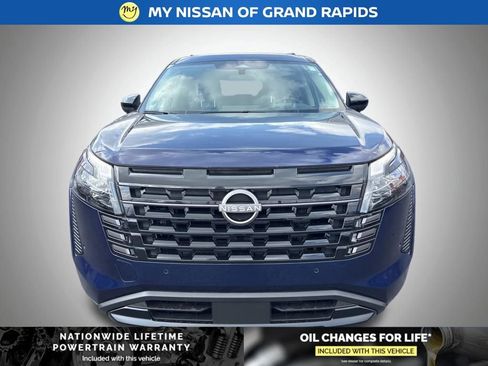 New 2026 Nissan Pathfinder SV AWD/4WD image 8