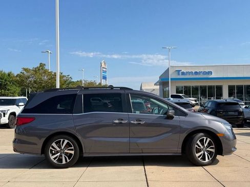 Used 2021 Honda Odyssey Touring image 5