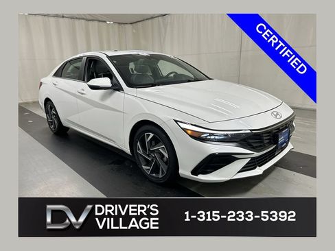 Used 2025 Hyundai Elantra Limited FWD image 1