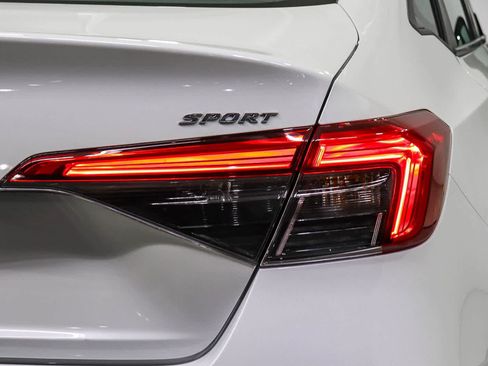 Used 2024 Honda Civic Sport image 11