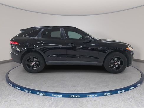 Used 2020 Jaguar F-PACE Premium image 6