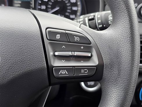 Used 2023 Hyundai Kona SEL image 26