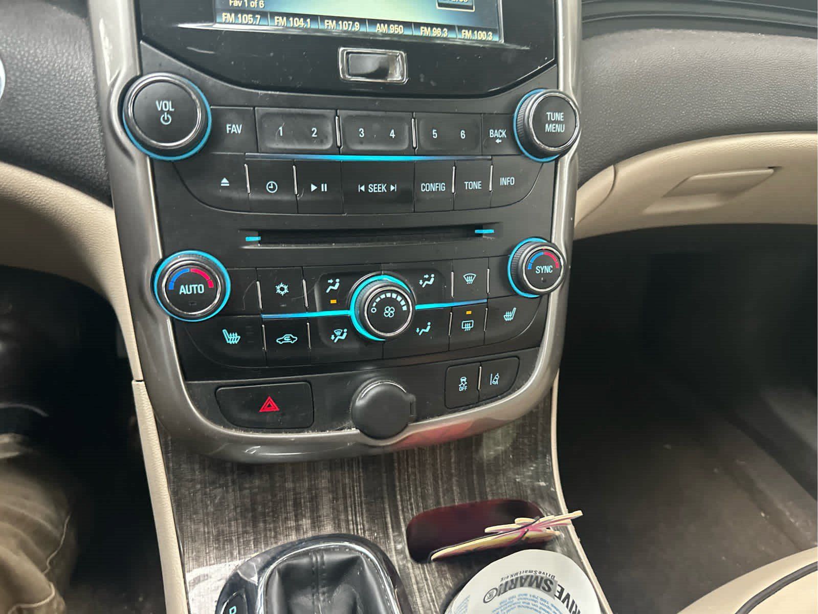 Used 2015 Chevrolet Malibu LTZ FWD image 13