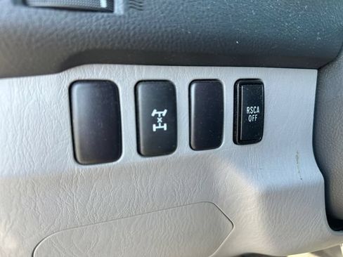 Used 2005 Toyota 4Runner Sport AWD/4WD image 15